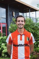 Spelers uitgelicht Olivier Helle Rugnummer: 8 (verdediger) Vorige clubs: Leeftijd: 26 jaar Quote: In zekere zin ben ik waarschijnlijk onsterfelijk Jaren in H1: 6 Wat verwacht je van komend seizoen?