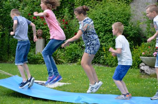 De Neokatechumenale Weg Vormelingen uit de hele regio opgelet: Binnenkort ontvangen jullie de uitnodiging voor het navormselfeest!