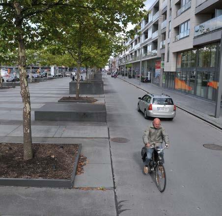 Samen met deze aanpassing en het herzien van de voorrangsregels, wordt deze straat een rechtstreekse ontsluiting voor de Baenslandwijk, ook voor De Lijn.