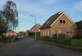 het Buurtplein in Stompetoren. De woningen variëren in opbouw en hebben veelal één of twee lagen met kap of plat dak. Bij rijen zijn hoekwoningen vrijwel gelijk aan de tussenwoningen.