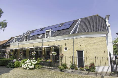 inwoning (dubbele voorzieningen). Vraagprijs: 598.000,= k.