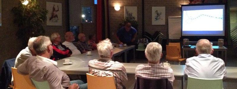 Ongeveer 10 afdelingsleden waren vanuit het veld actief. Volgens Maarten werd er naast het nodige eten, drinken en praten ook nog aandacht besteed aan het maken van verbindingen.