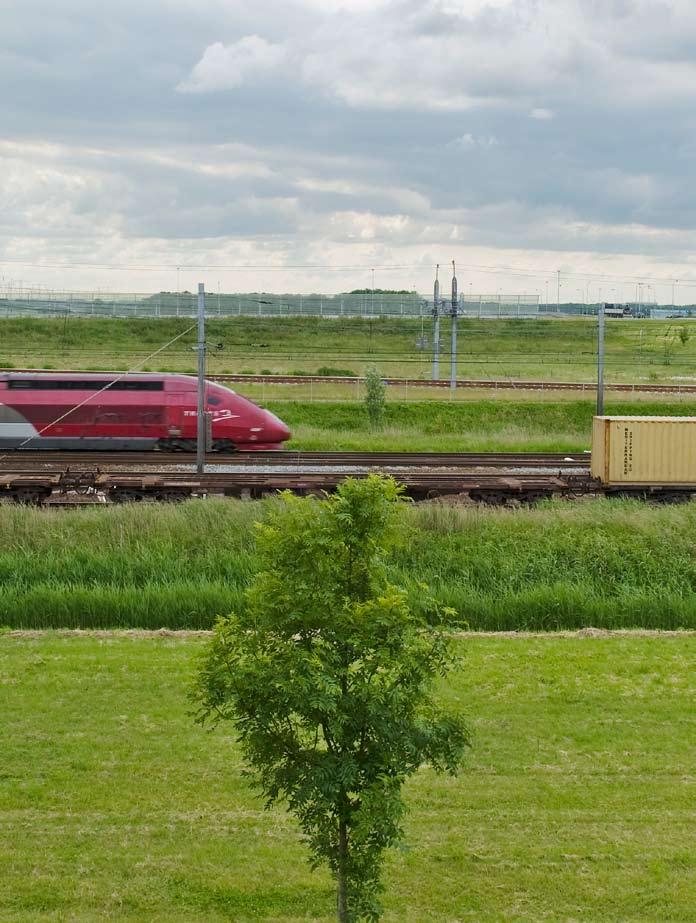 28 Ministerie van Verkeer en Waterstaat De agendapunten voor verbetering uit de evaluatie zijn: verschillen van inzicht over taak- en rolopvatting van ProRail; positie en zeggenschap van