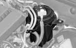 DIESELFILTER fig. 8 CONDENS AFTAPPEN Water in het brandstofsysteem kan het inspuitsysteem ernstig beschadigen en de motor kan onregelmatig gaan draaien.