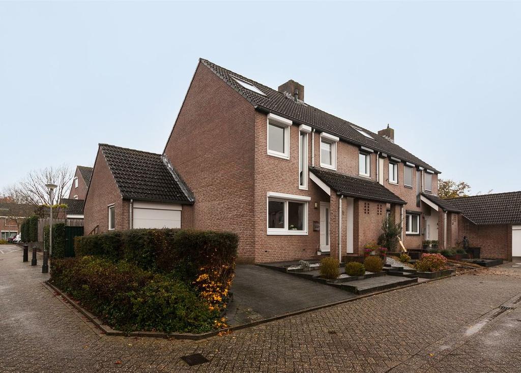 Kenmerken Woonoppervlakte: 122 m²