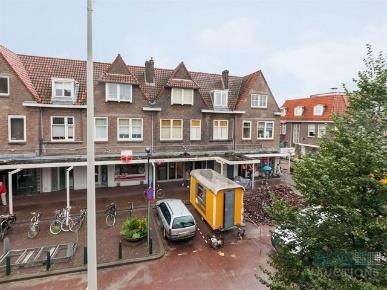 Loosduinse Hoofdstraat 104 en 104A te Den Haag Twee appartementen