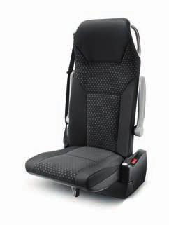 De optionele ISRI-chauffeursstoel van de serie 500 is bij de - en -modellen met een innovatieve in hoogte verstelbare gordelopening uitgerust, wat het comfort van de chauffeur nog vergroot.