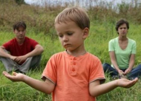 Scheiding zet de loyaliteit van kinderen onder druk Kind is loyaal verbonden met beide ouders Bij scheiding ontstaat innerlijk conflict bij het kind Nieuwe relatie(s) van de