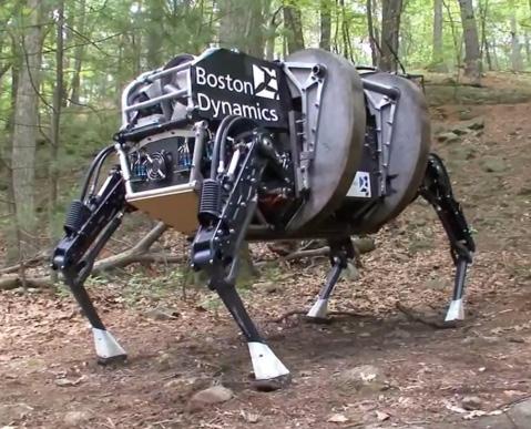 Fantasie De robotezel is een vervoersmiddel. Je kunt erop rijden en hij kan slachtoffers in veiligheid brengen.