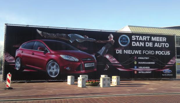 In- & Outdoor XL STEIGERDOEK OP HET BUITENTERREIN Op zoek naar indrukwekkende media?