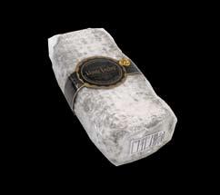 S PANJE, O OSTENRIJK Monte Enebro De kaas heeft de vorm van een afgeplatte steen en een gevlekte bruingrijze korst bedekt