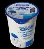 zacht van smaak. In de Griekse keuken is goede, dikke yoghurt onmisbaar.