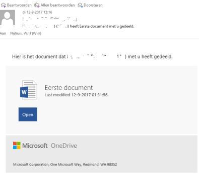 Er wordt nu een mail verstuurd naar de persoon (of personen). Deze mail ziet er dan zo uit: De ontvanger krijgt toegang tot het document door op Eerste document openen te klikken.