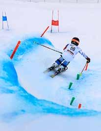 De combirace bevat elementen uit de slalom, reuzenslalom, super-g en skicross in één parcours. De combirace is bedoeld om je veelzijdigheid te testen.