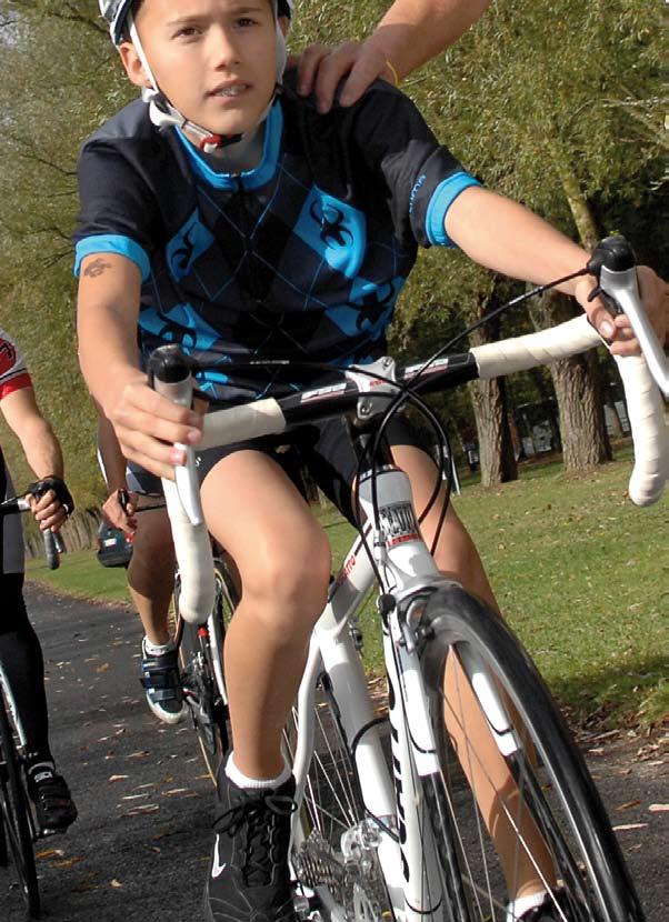 23 BIKES for kids De Scatto Junior serie bestaat uit cross- en race modellen die speciaal ontworpen en gefinetuned werden voor sportieve, ervaren fietsers vanaf 7-8 jaar.