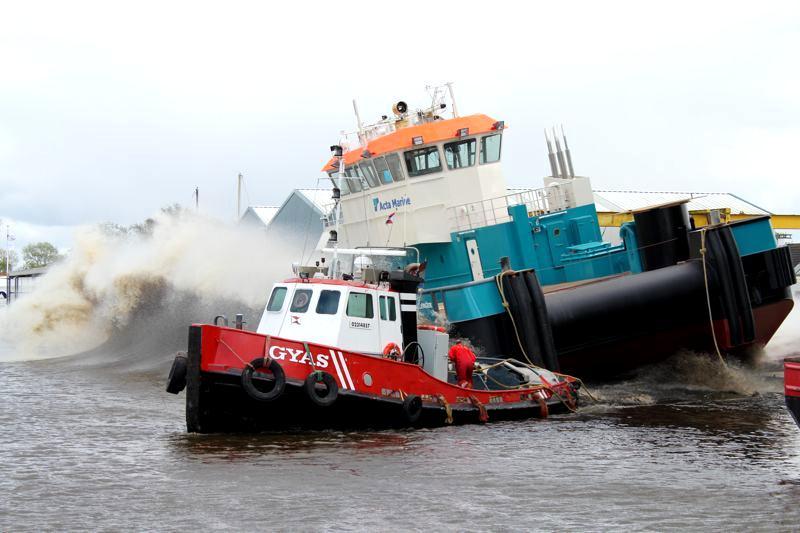 Trots op COASTAL CHALLENGER Voor het eerst sinds zestien jaar ging er woensdag 16 mei een schip dwarsscheeps het water in bij Bijlsma Wartena.