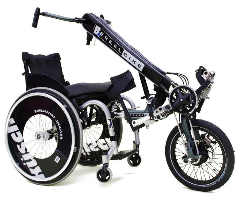 BerkelBike Connect Heeft u weinig kracht in uw benen? Dan is de BerkelBike iets voor u! De BerkelBike Connect is aan de rolstoel te koppelen en wordt aangedreven door zowel arm- als beenkracht.