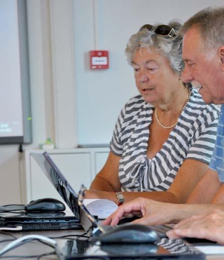 Aan de slag met computers en tablets In de wereld waarin we leven zijn digitale vaardigheden onmisbaar.