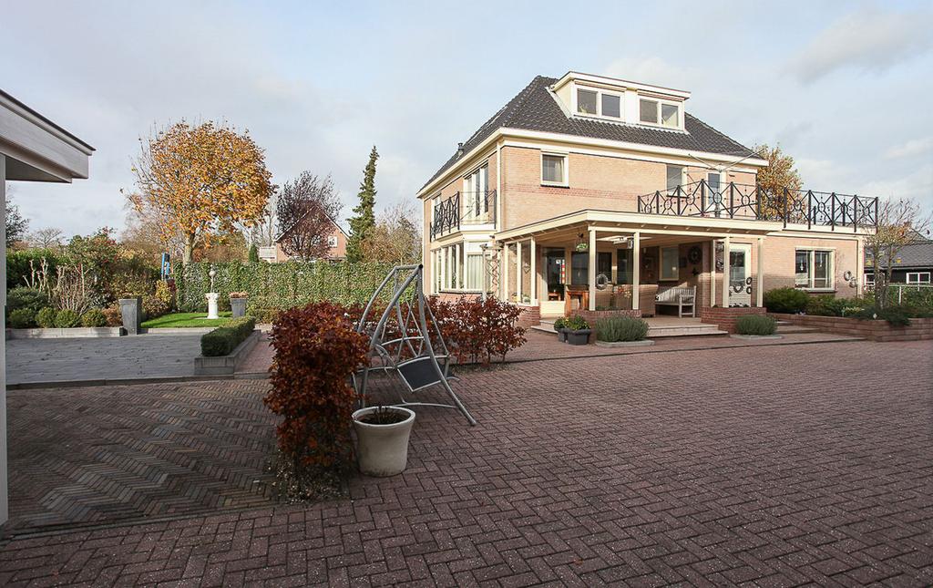 Kenmerken & specificaties Inhoud woning: 900 m³