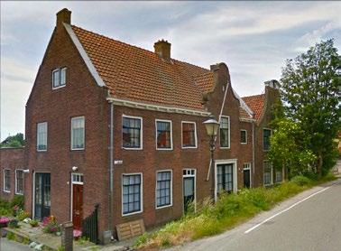 De gewenste hoogte van deze woningen is een en een halve tot twee lagen met kap. De kaphelling mag varieren van 40 tot 50 graden.