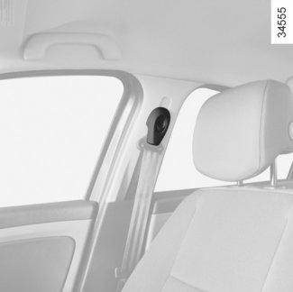knipperen en klinkt er een geluidssignaal gedurende ongeveer twee minuten. NB: een voorwerp op de zitting van de passagiersstoel kan in sommige gevallen het waarschuwingslampje inschakelen.