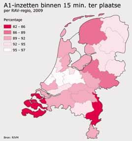 2.3.6 aantal A1-inzetten binnen 15 minuten ter plaatse bij de patiënt In gemiddeld 92,0% van de A1-inzetten in 2009 arriveerde de ambulance binnen maximaal 15 minuten na het begin van de melding bij