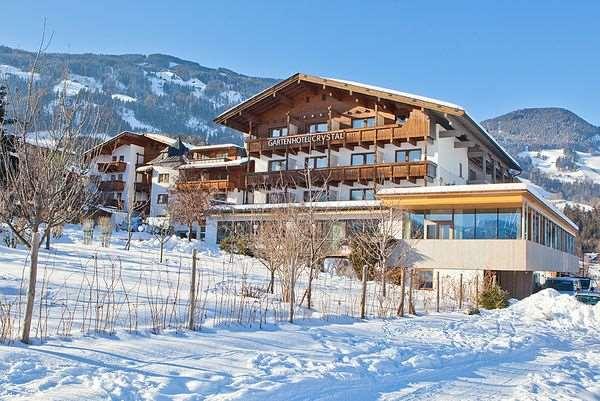 OOSTENRIJK SKIGEBIED ZILLERTAL ARENA: HOTEL CRYSTAL in FÜGEN 4* Zillertal Arena: 580-2500 meter hoogte.