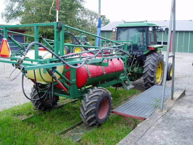 II) Biobed Biobeds maken deel uit van de vul- en spoelplaats van het spuittoestel.