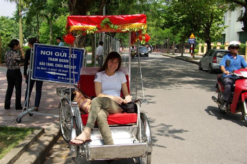 Hier moet je gezien en gehoord worden! Deze Vietnam groepsreis is zo samengesteld dat je tijdens je verblijf in Bac Ha de grote zondagsmarkt meemaakt. 's Middags rijd je naar Hanoi.