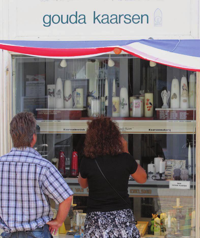 Gouda MEER DAN KAAS EN STROOPWAFELS De ligging aan de Hollandse IJssel en de Gouwe was voor Gouda een belangrijke bron van inkomsten.