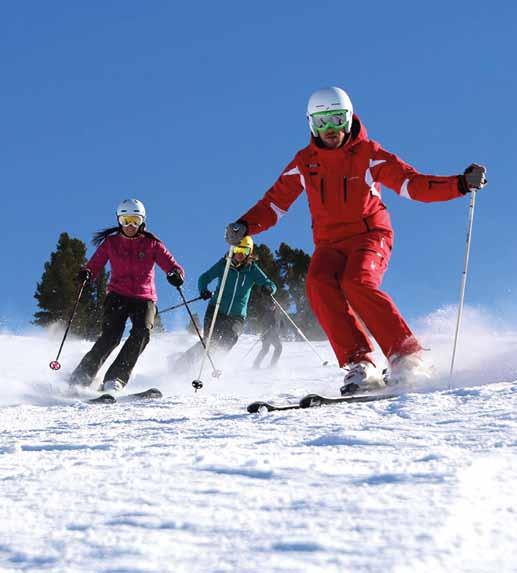 4 5 Skishow jeden Sonntag Die erste Skishow mit vielen neuen spektakulären Programmteilen und Überraschungen findet am Dienstag, den 26. Dezember 2017 um 20.30 Uhr bei der Übungswiese Dorfmitte statt.