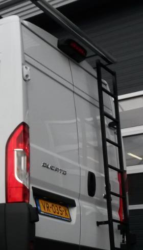 Deurladder Ducato, bestelcode D834 270 Daily, bestelcode E834 270 Ladderrol Prijs 115 Bestelcode = model letter