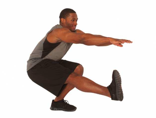 Balans Training Beweging van het standbeen dmv concentrische en excentrische contracties naar volledige ROM en hoger tempo.