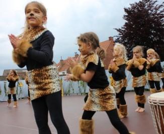 P A G I N A 4 Klas van juf Nancy Het schoolfeest is nog maar pas voorbij en het volgende feest komt er al aan!