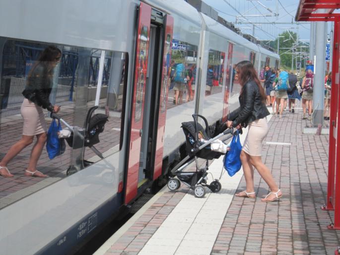 Infrabel + NMBS, toegankelijkheid voor ieder : Perrons