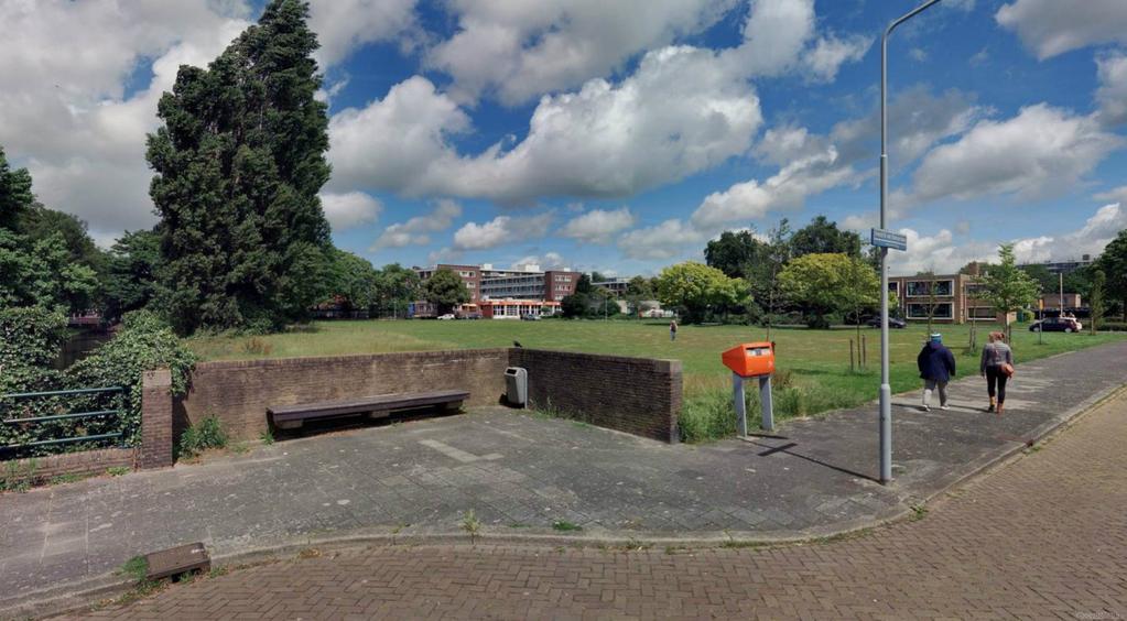 [3] Afbeelding 2 Het terrein van het vroegere College t Loo in 2017 3. PLANVORMING 3.