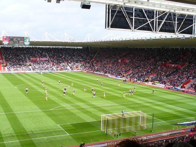 Mary s Stadium heeft een capaciteit van ruim 32.000 toeschouwers. Zitplaatsen Er zijn diverse mogelijkheden hoe u de wedstrijdtickets kunt ontvangen.