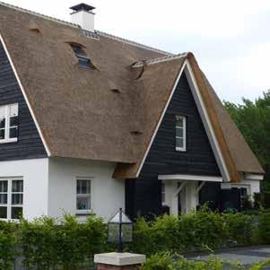 Het landschappelijke karakter van Valleipark wordt versterkt door woonbebouwing met een forse en landelijk ogende kap, zoals de boerderijen (en de schuren) in de Gelderse Vallei.