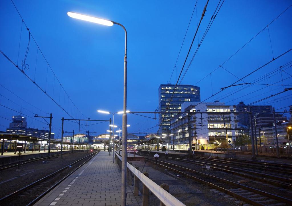 Veiligheidsketen Binnen de veiligheidsketen kunnen verschillende niveaus van te nemen maatregelen worden onderscheiden: Pro-actie: is het wegnemen van structurele oorzaken van onveiligheid en het