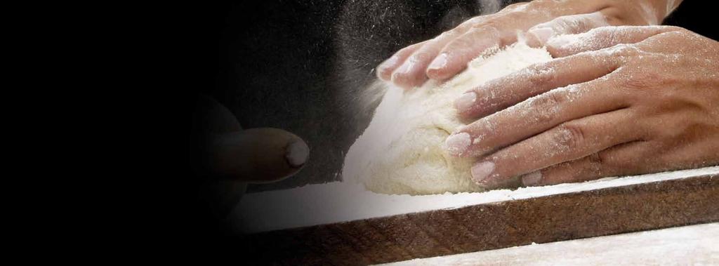 BROOD PIZZA pizza première keuze uit 6 granen bruin of wit bodem In de ochtend begint de door veel passie gedreven bakker van Vaticano aan zijn werk.