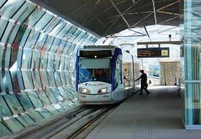 In Den Haag is er sinds kort de eerste tangent-tramlijn, die een aantal omringende kernen bedient.
