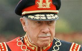 Leven in een dictatuur. 9. Chili, 1973. Generaal Pinochet pleegde een staatsgreep met de hulp van het leger.