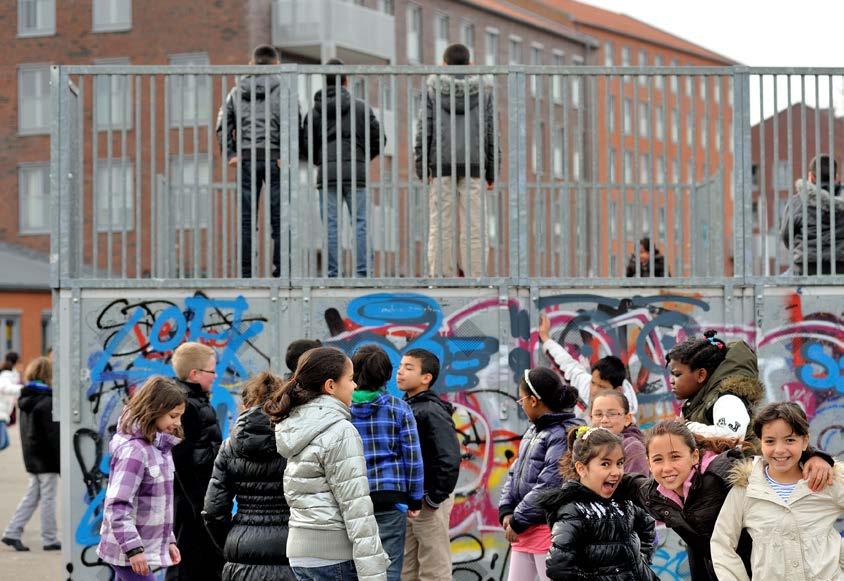 Zorgplicht van de gemeente De directe invloed van de Nederlandse gemeente op het aanbod en de kwaliteit van het onderwijs is beperkt.