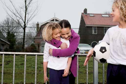 Pleegouders kunnen dan belangrijke beslissingen over het pleegkind zelf nemen, zoals beslissingen over medische behandeling, schoolkeuze, etc.