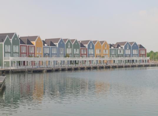 Het zuiden van Houten is een van de zogeheten Vinex-locaties in Nederland; er geldt geen beperking in het aantal te bouwen huizen per jaar.