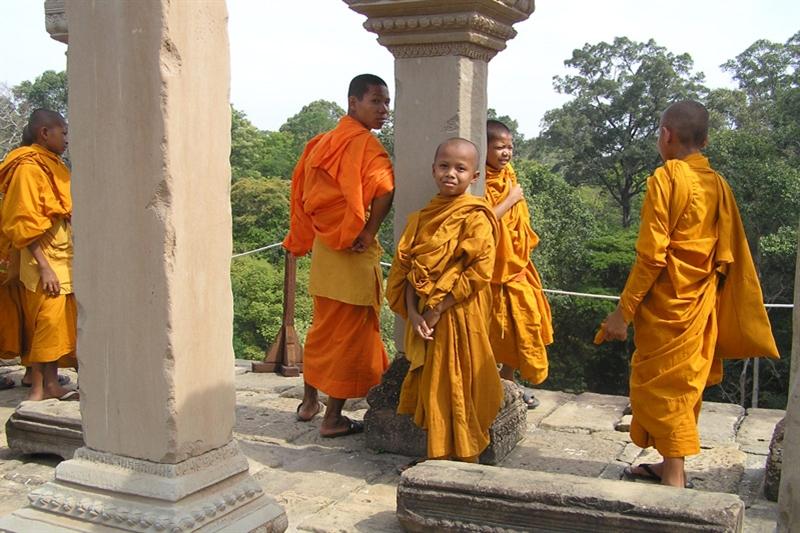 Dag 19: Siem Reap / Angkor Vrije dag. Deze dag zou je kunnen besteden om een aantal tempels die verder weg liggen te bezoeken.