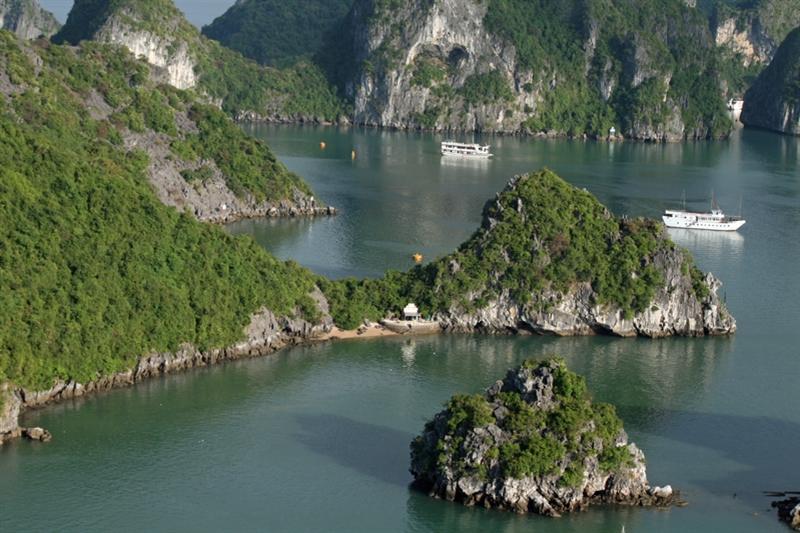 Er zijn diverse musea die de moeite waard zijn. Het Ho Chi Minhmausoleum mag je natuurlijk tijdens je Vietnam & Cambodja groepsreis niet missen.