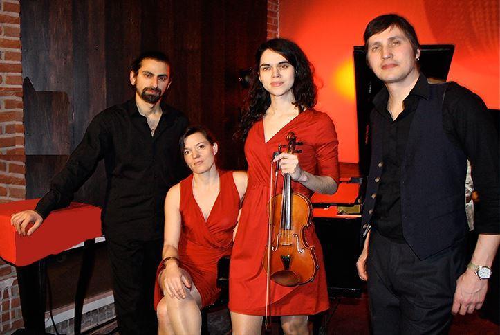 20 november 2016: 1. Tomasa Quartet Het Tomasa Quartet is een uniek, internationaal ensemble dat viool en piano combineert met bas en percussie. Het speelt levendige en kleurrijke muziek.