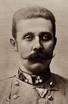 Stap2 Sarajevo begin WOI Op 28 juni 1914 bracht de Oostenrijkse troonopvolger Frans Ferdinand een bezoek aan Sarajevo. Een student schoot Frans Ferdinand neer.