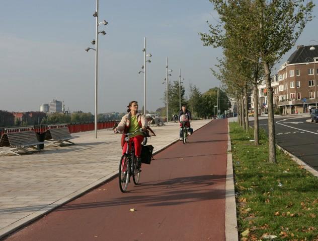 4. Verbetering verkeersveiligheid fietser: Maatregelen in het kader van verkeersveiligheid worden uitgewerkt in het Meerjarenbeleidsplan Verkeersveiligheid 2007-2010. 5.